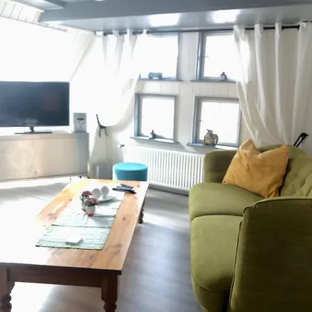 Apartamento Holgers Galerie - Ueber Den Daechern Von Steinhude